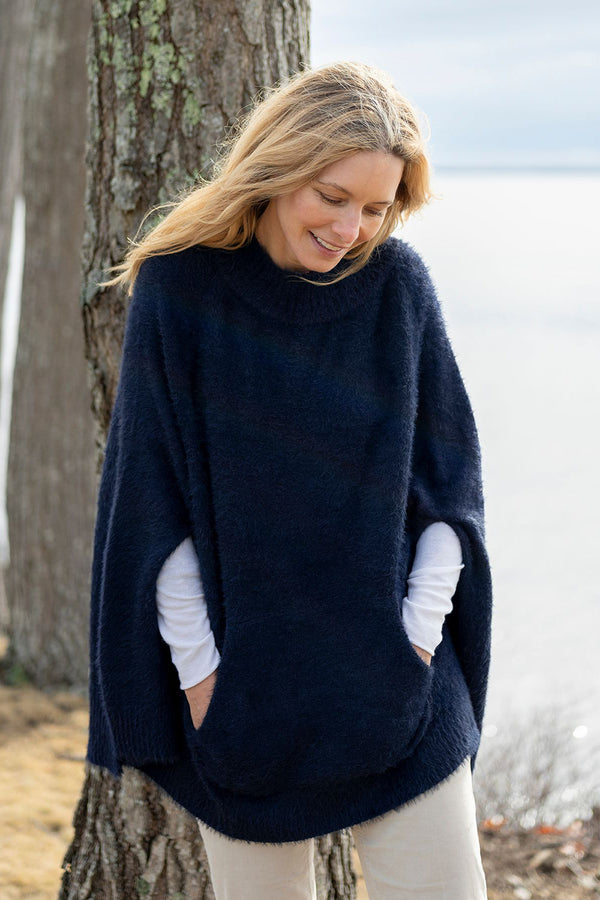Chalet Poncho with Pocket - Oxford Blue