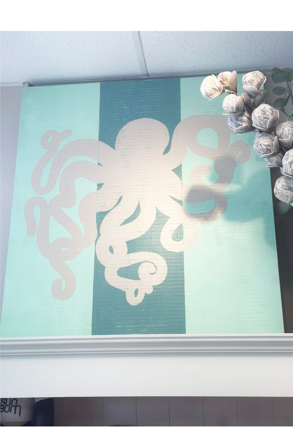 Wooden Octopus Sign - Stripe