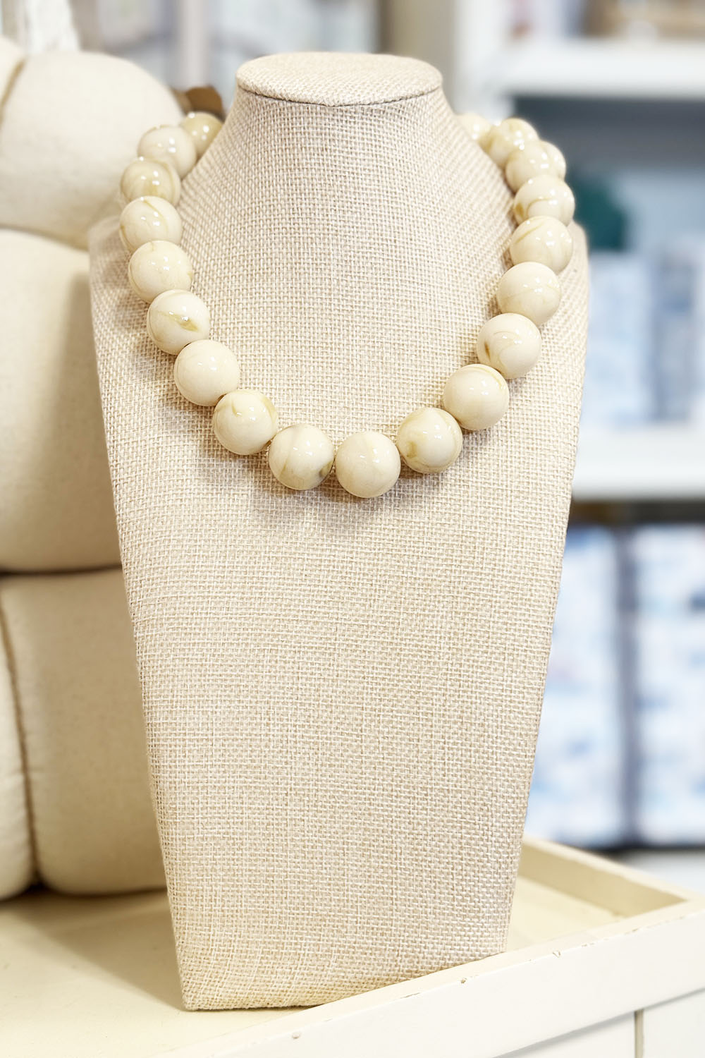 Thick Bubblegum Necklace - Creamy Marble