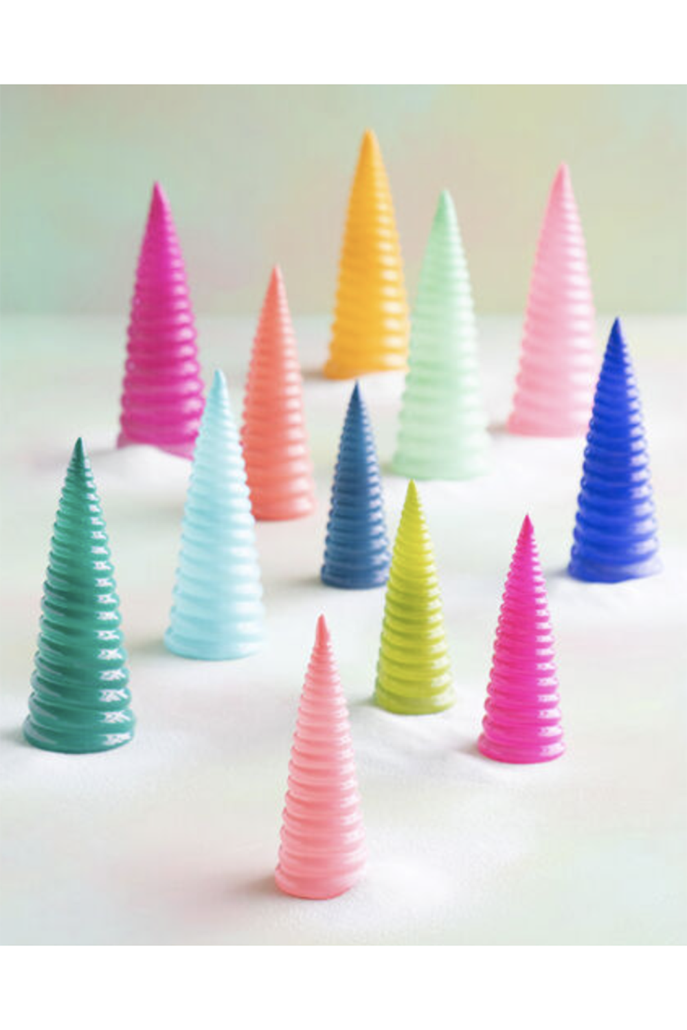 Glass Sugar Swirl Cone Tree