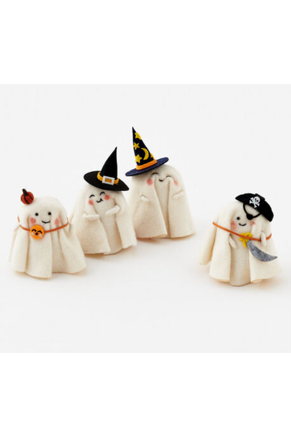 Single Trick or Treat Ghost Figure