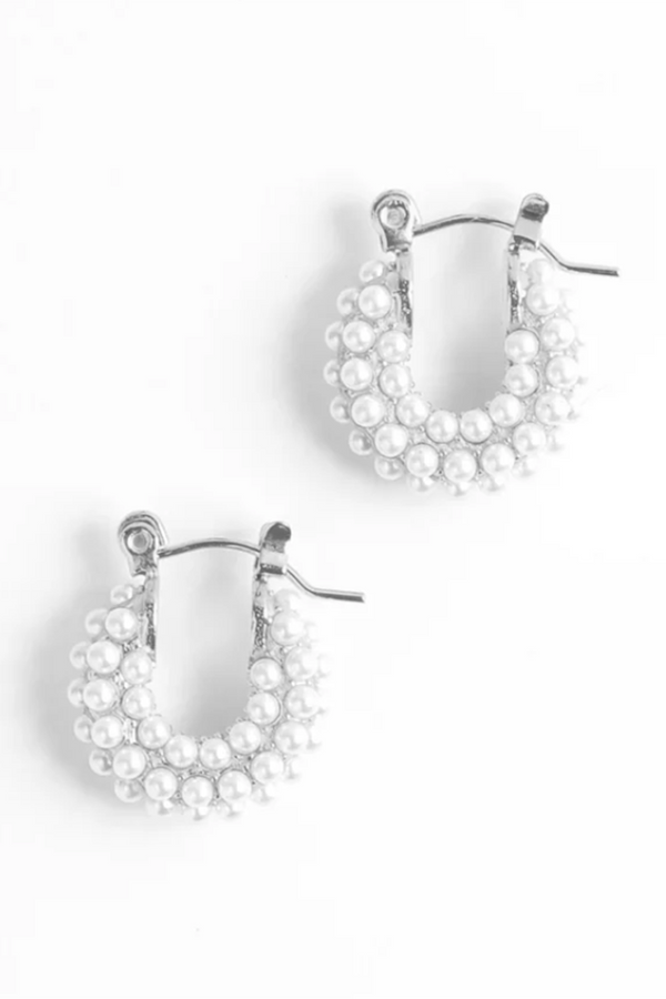 Audrey Huggie Earrings - Pearl Silver