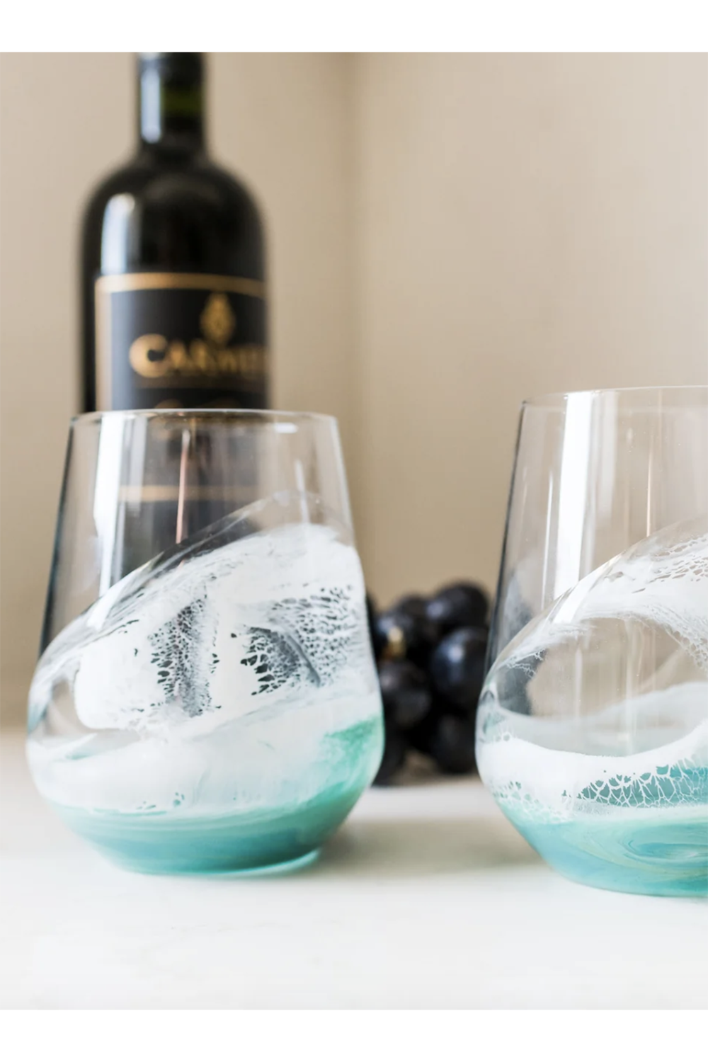 Lynnie Set of 2 Stemless Wine Glasses - Caribbean Blue
