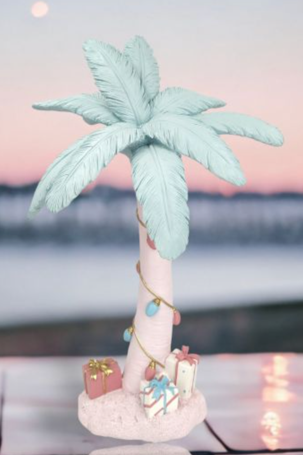 Single Blue Palm Tree Figure