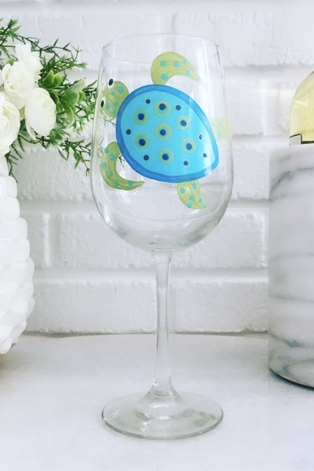 DJ Stemmed Wine Glass - Sea Turtle